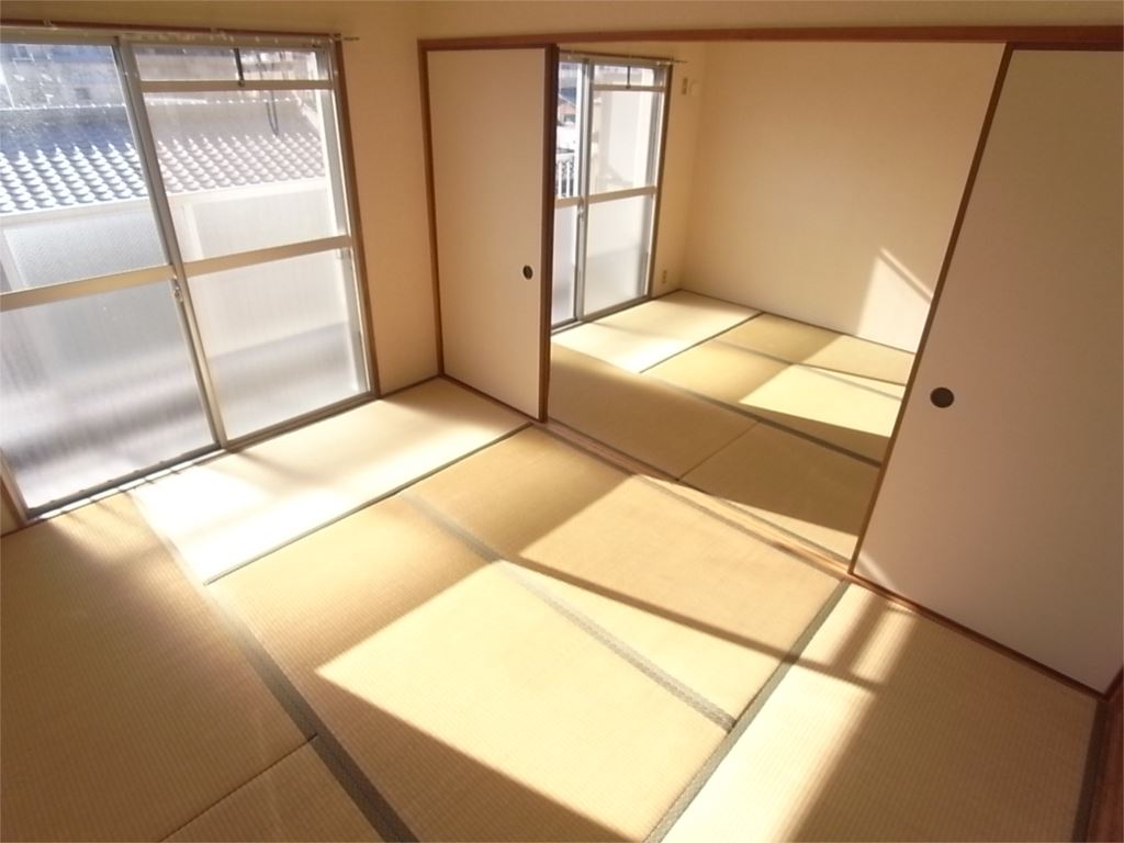 ハイツエミエールB