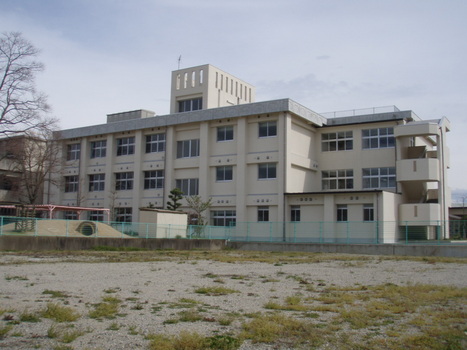 井戸堂小学校