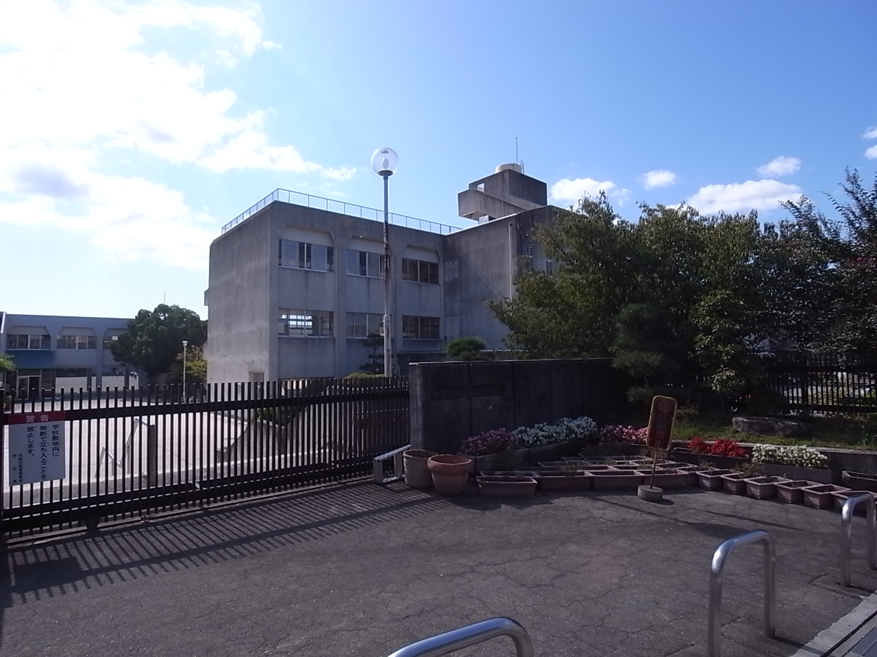 生駒東小学校